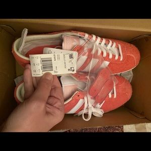 New men’s adidas vintage gazelle